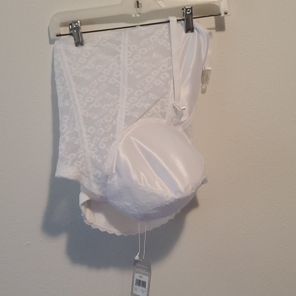 48D White Bridal Bustier